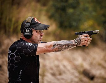 Szkolenie z Liściem – Technika strzelectwa bojowego w treningu bez strzałowym – praktyczne ćwiczenia.